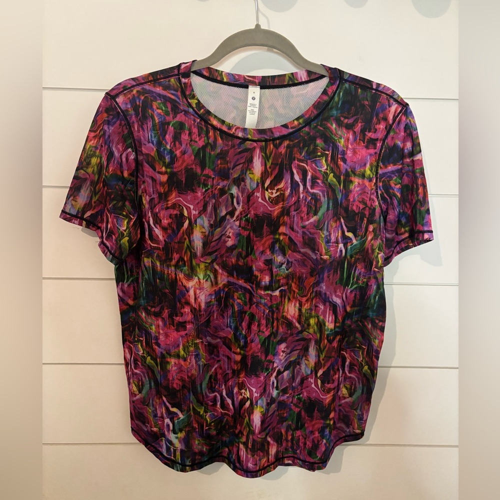 Lululemon Lululemon High Neck Running and Training T-Shirt Hyper Flow size 8